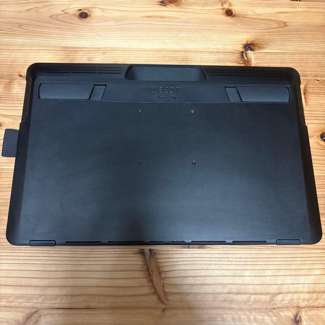 液タブ・ペンタブ Wacom Cintiq Pro 16 (2021)
