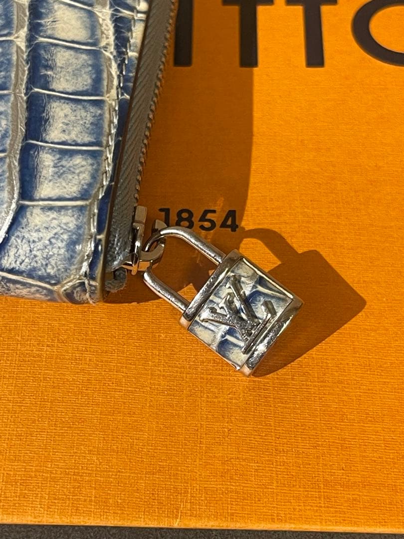 現行・最高級✨　ルイヴィトン ジッピー　クロコ　LV