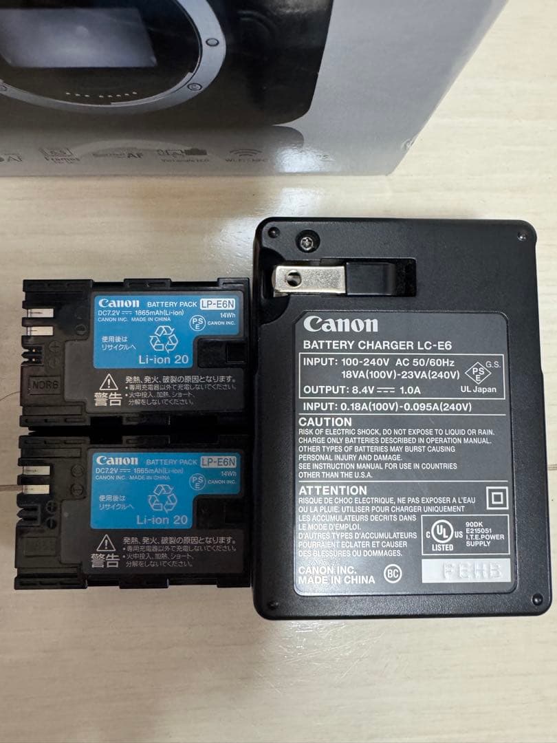 Canon EOS 6D Mark II ボディのみ