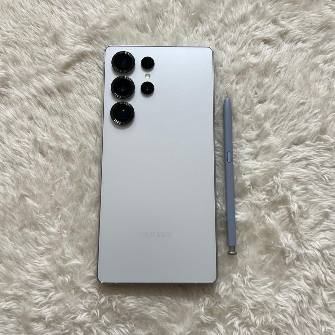 ★ Galaxy S25 ultra 256GB ホワイトシルバー美品j06