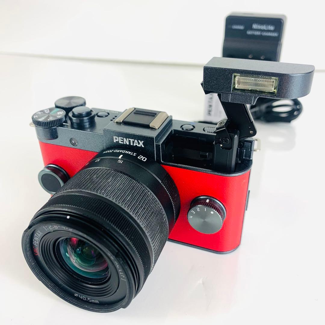 PENTAX Q-S1 レッド｜02 STANDARD ZOOM レンズ付属