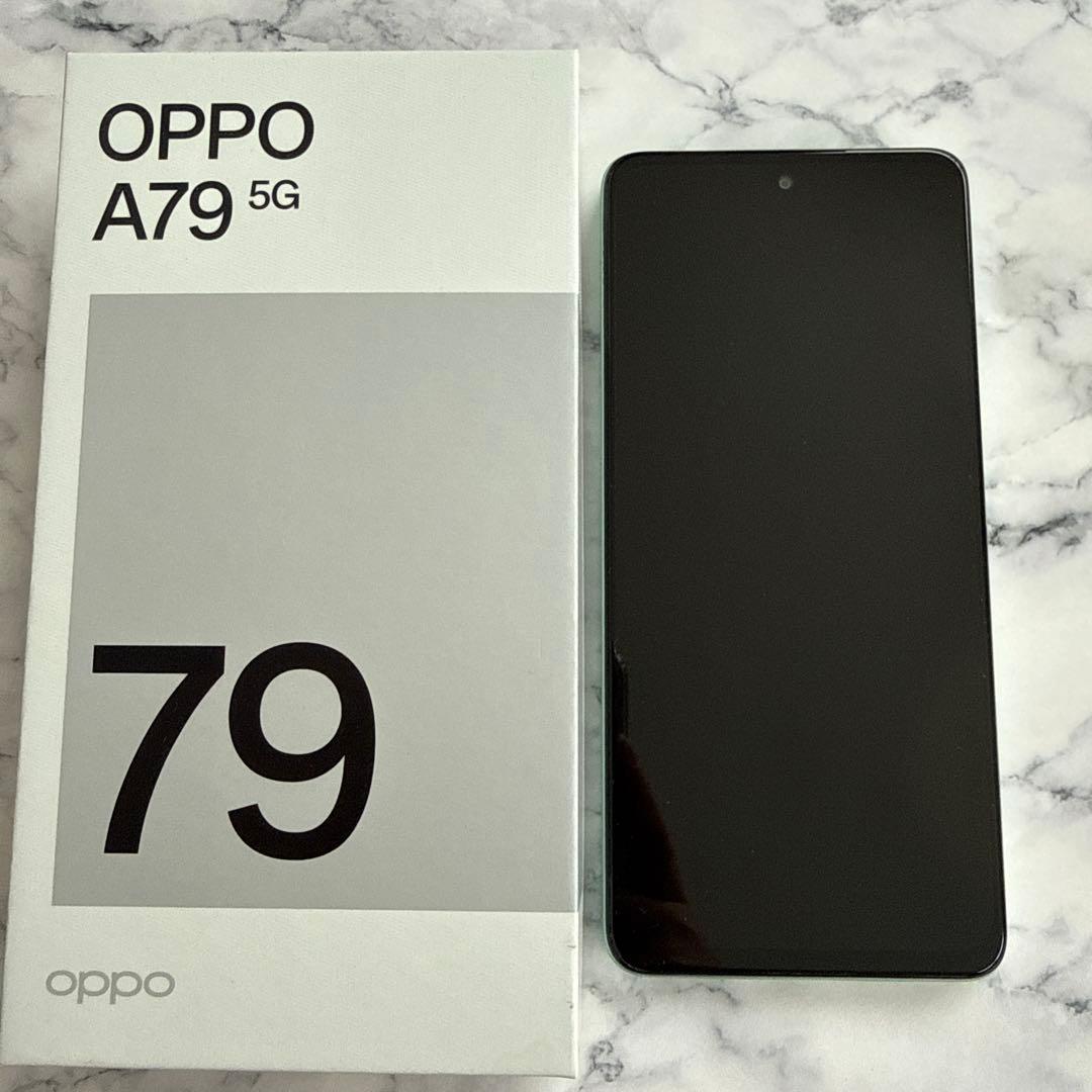 OPPO A79 5G グローグリーン 本体　スヌーピーのケース付き