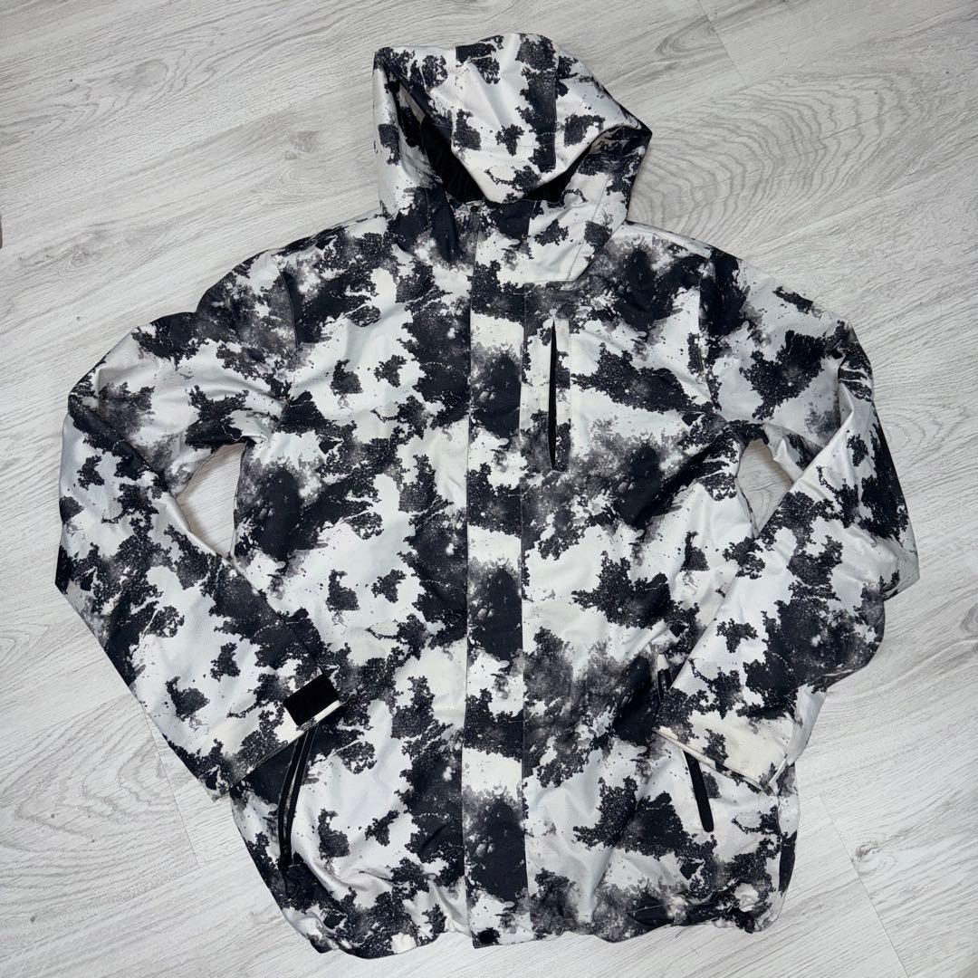 スノーボードウェアセット白黒迷彩 ☆手袋ネックウォーマーのおまけ付き☆