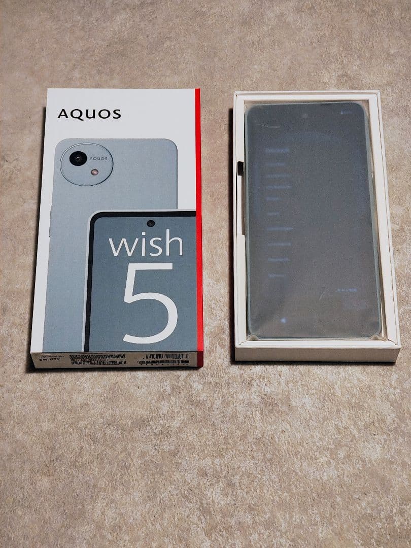 た*ん様 docomo AQUOS wish5 ワカバ SIMロック解除済