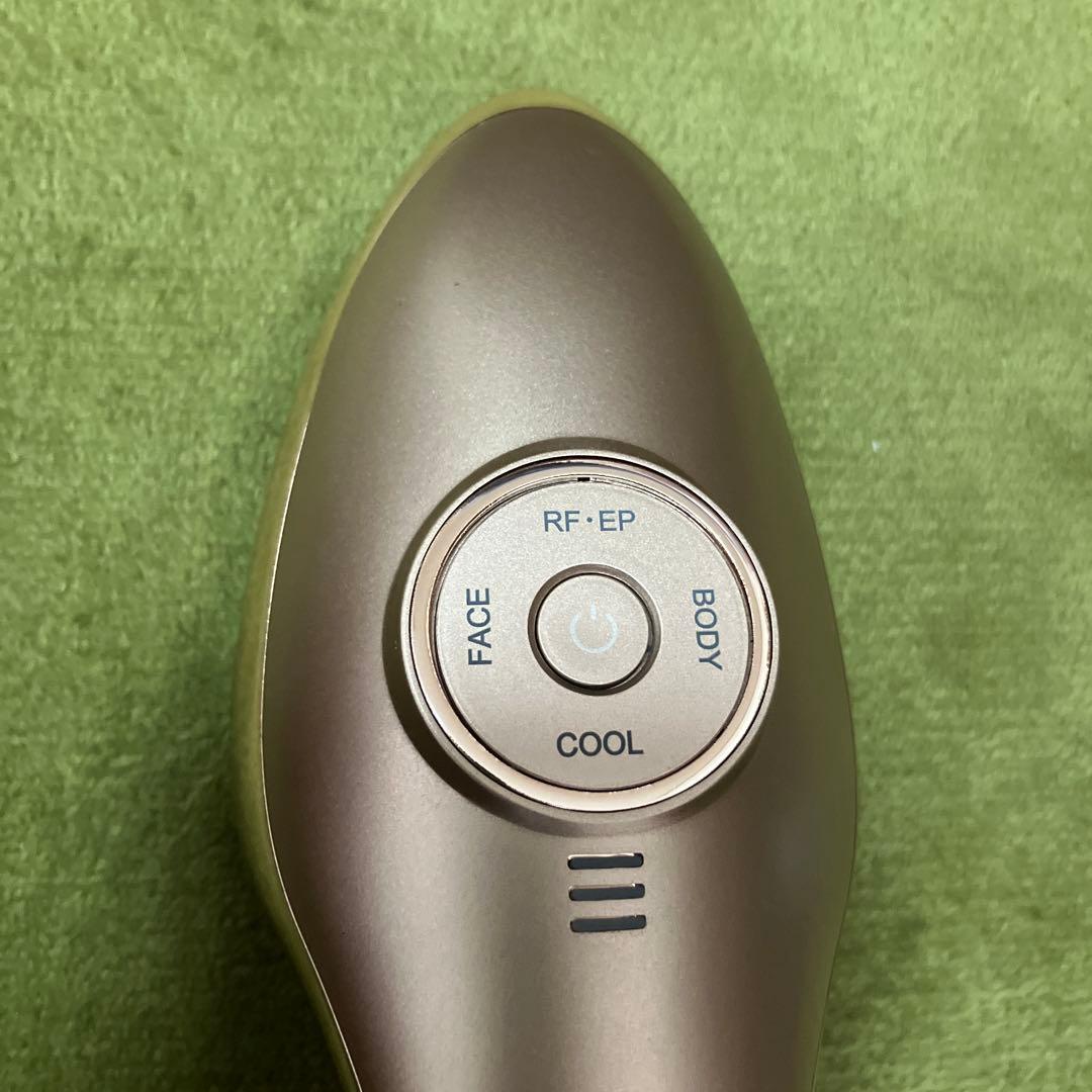 MEラボン・エクラ　美顔器(箱あり)