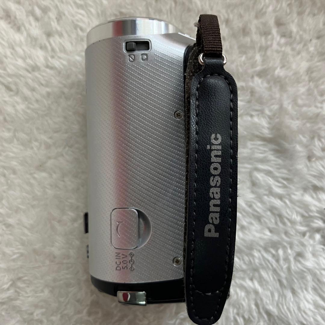 【美品】Panasonic デジタルハイビジョンビデオカメラ HC-V100M