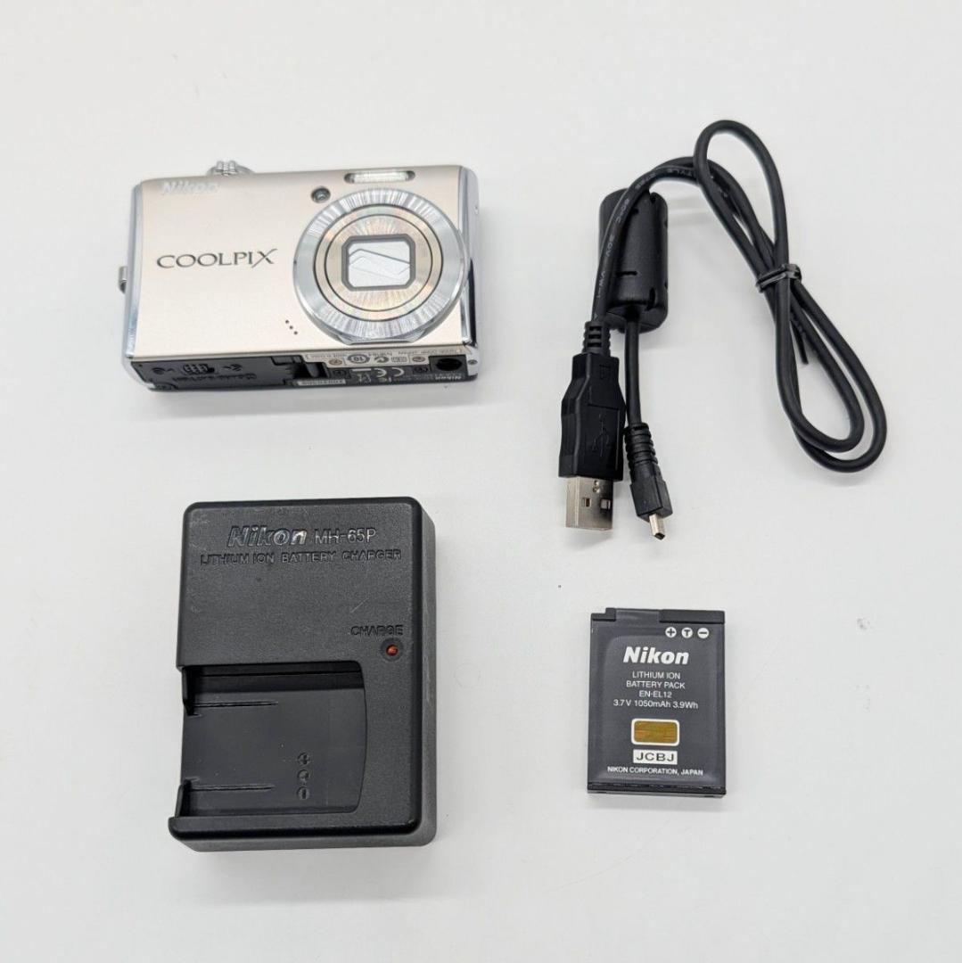 【美品】Nikon COOLPIX S620