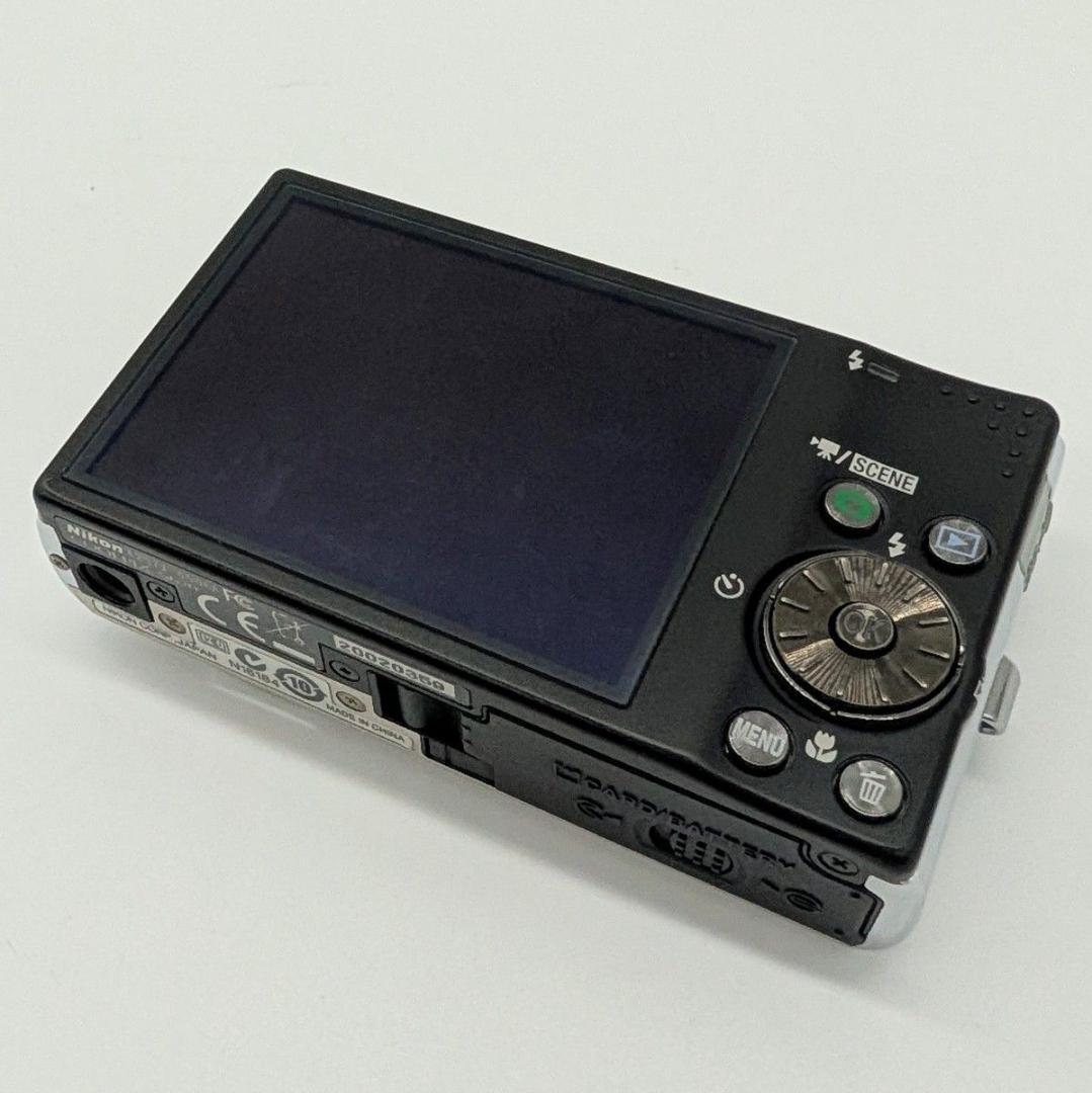【美品】Nikon COOLPIX S620