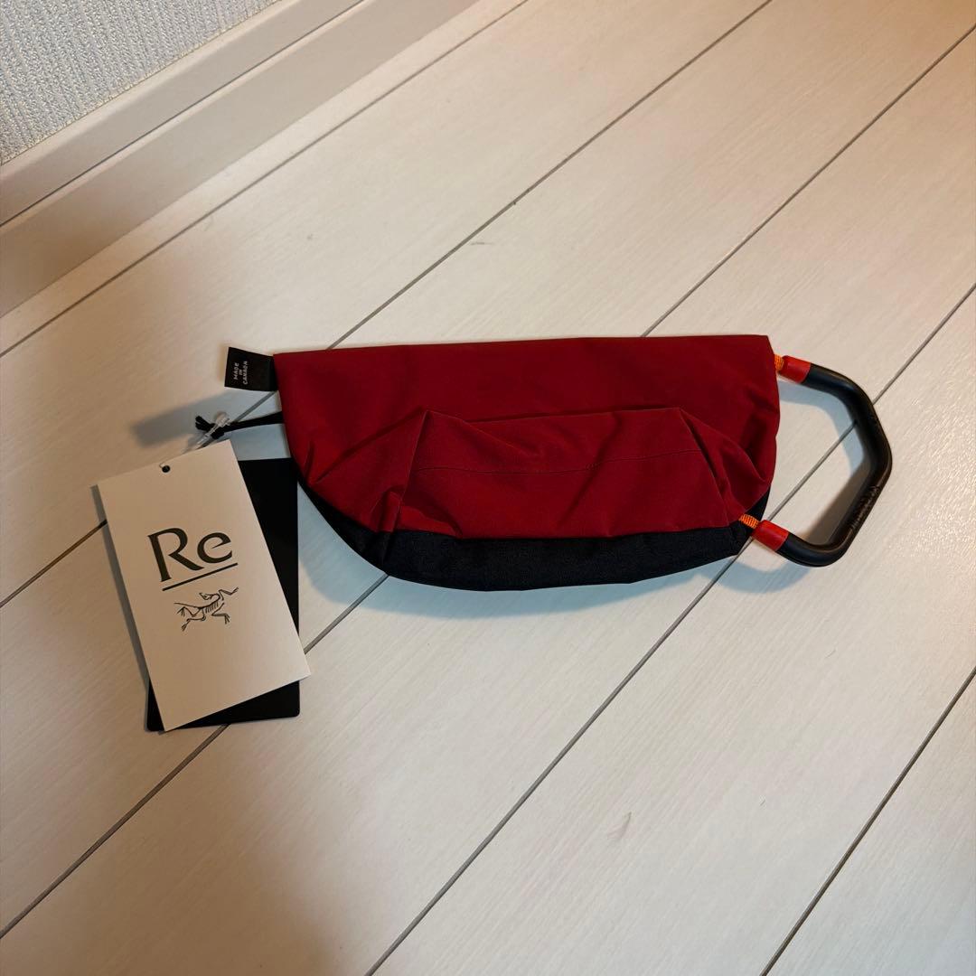 ARC'TERYX ハンドル付きポーチ