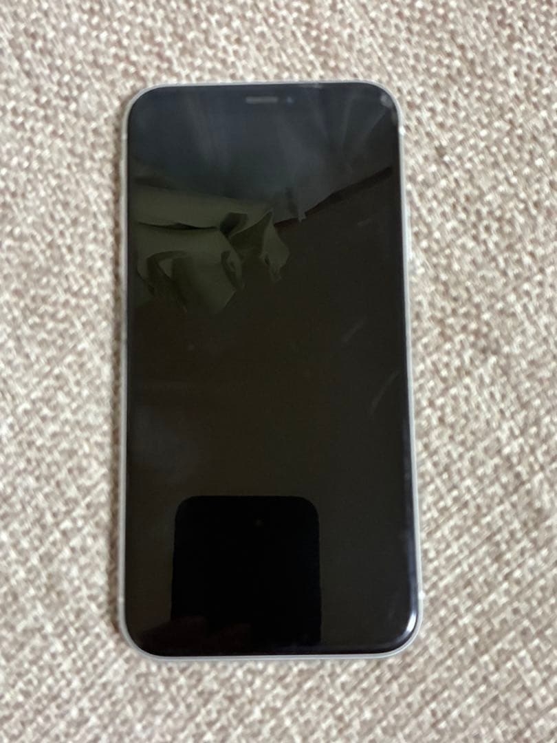 アイフォンxr ホワイト　128gb