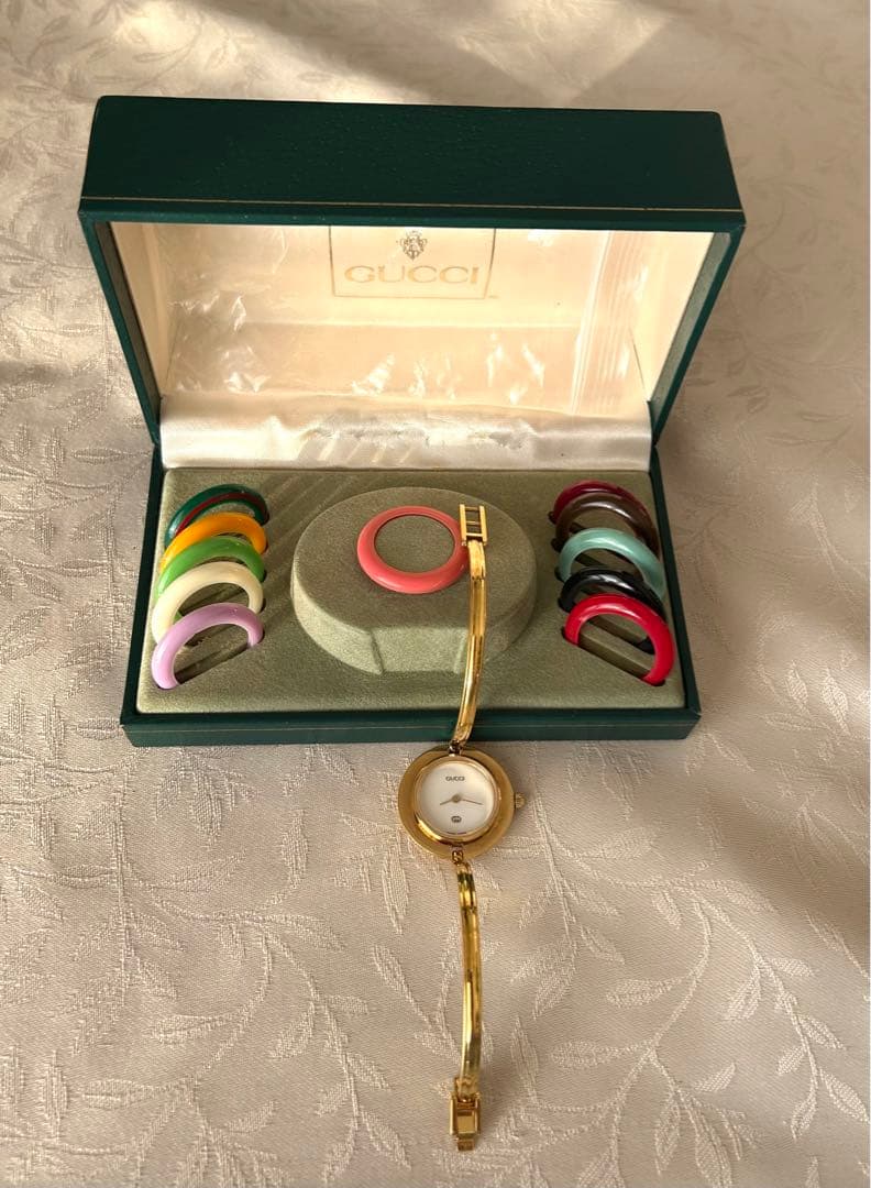 GUCCI チェンジベゼル　クォーツ腕時計