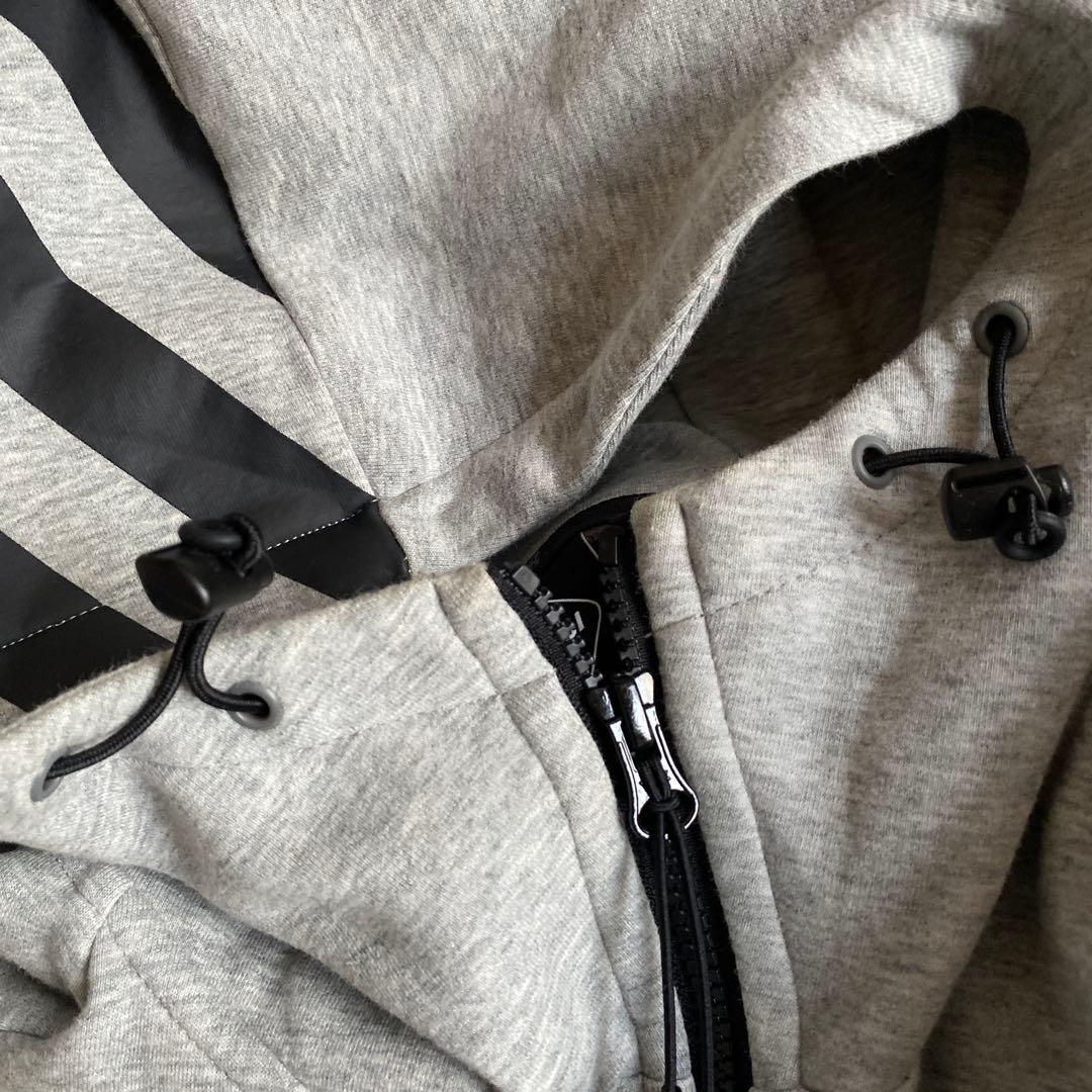 Bristol パーカー　グレー　ジップ　フード付き