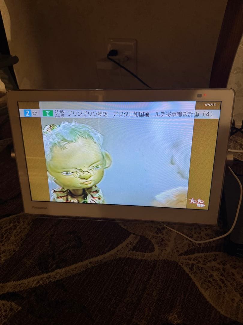 ポータブルテレビ パナソニック　UN-15TD8-W ＋　UN-TD8S
