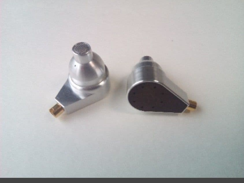 美品oBravo　erib-2a平面駆動　イヤースピーカー