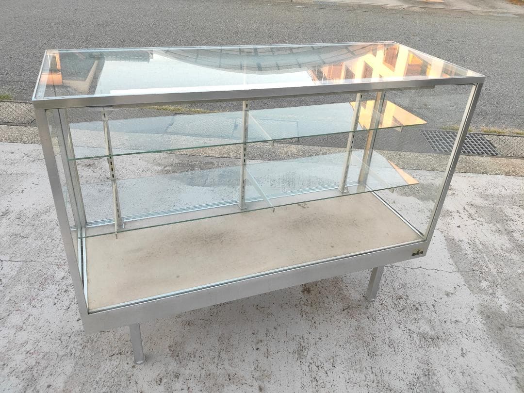 【引取限定】照明付き☆陳列用ガラスショーケース☆棚板2段高さ変更可能