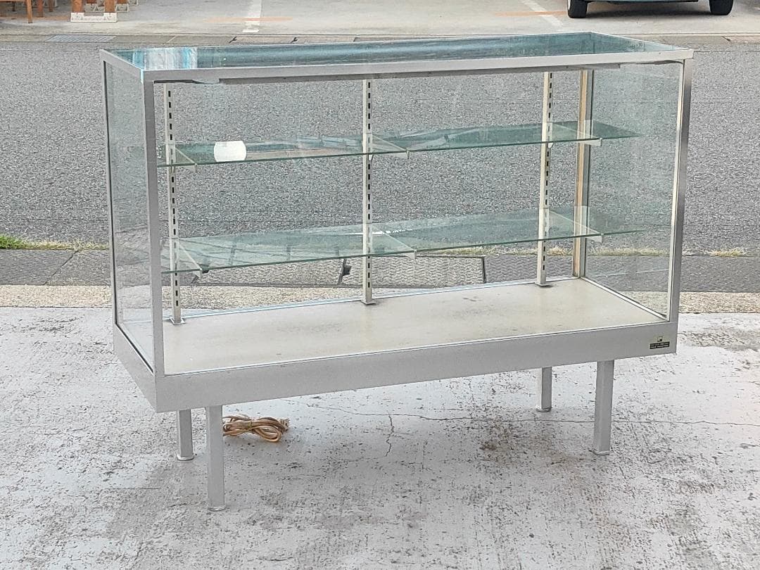 【引取限定】照明付き☆陳列用ガラスショーケース☆棚板2段高さ変更可能