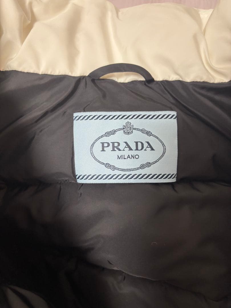 K*様 PRADA プラダ ダウンジャケット 三角プレート