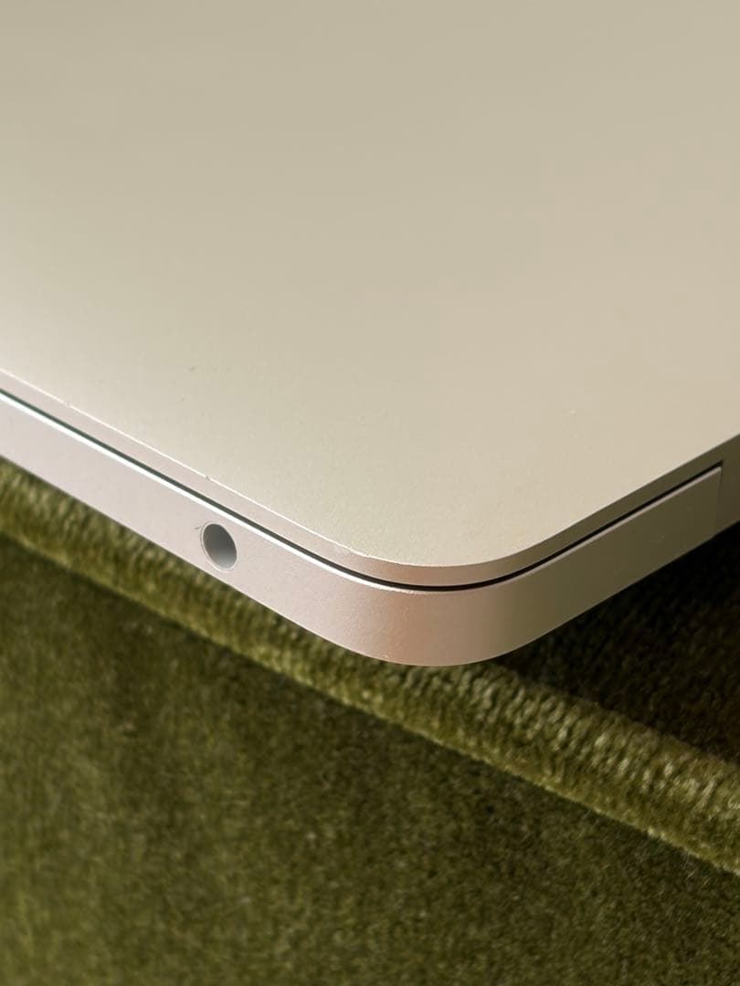 MacBook Air M1 メモリ8GB/ SSD256GB 13インチ