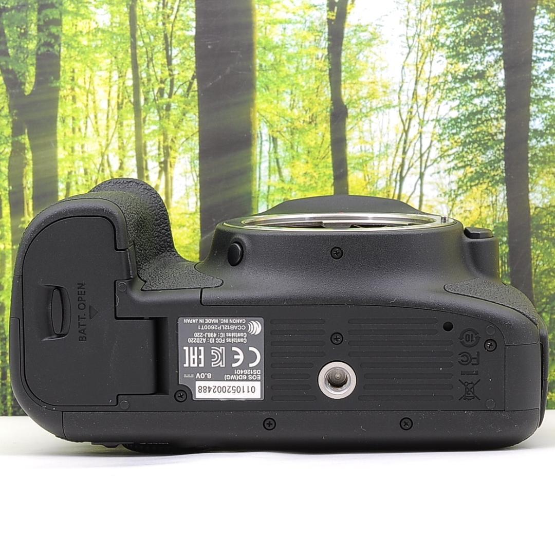 WiFi搭載☆Canon 6D ボディ☆フルサイズ入門機☆上級一眼レフカメラ