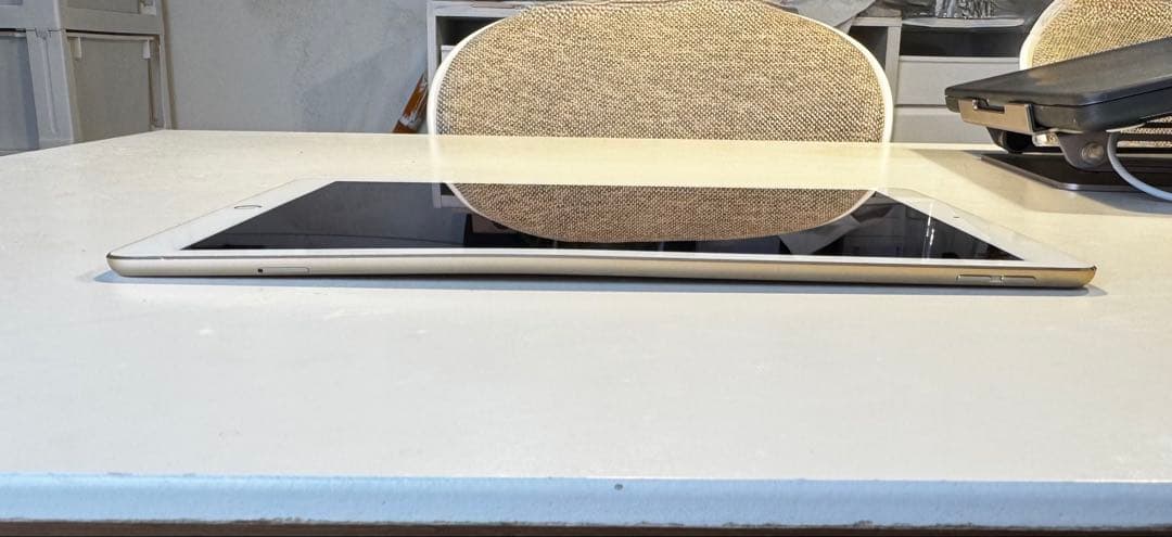 【訂正】iPad pro 12.9 256GB 第ニ世代　ジャンク品