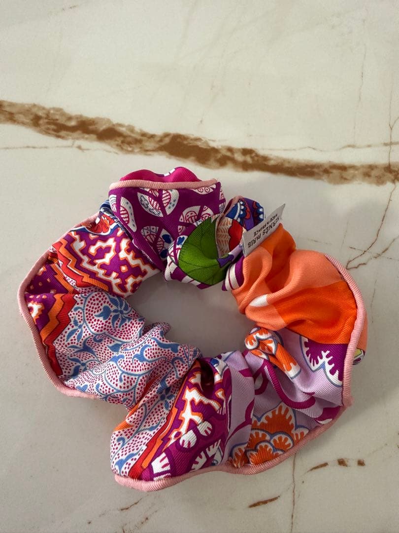 美品‼️ HERMES シルク ヘアシュシュ オレンジ　ピンク