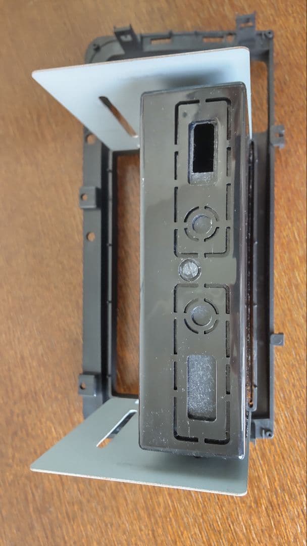 ボルボ　VOLVO V70(SB後期)　カーナビ取付キット　オーディオパネル