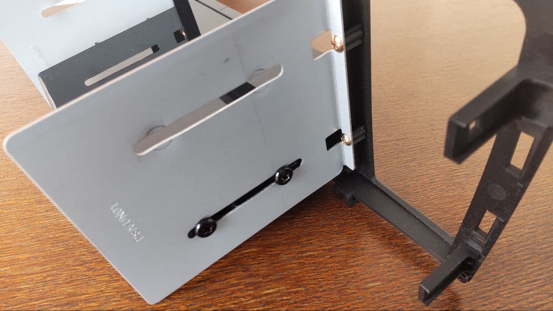 ボルボ　VOLVO V70(SB後期)　カーナビ取付キット　オーディオパネル