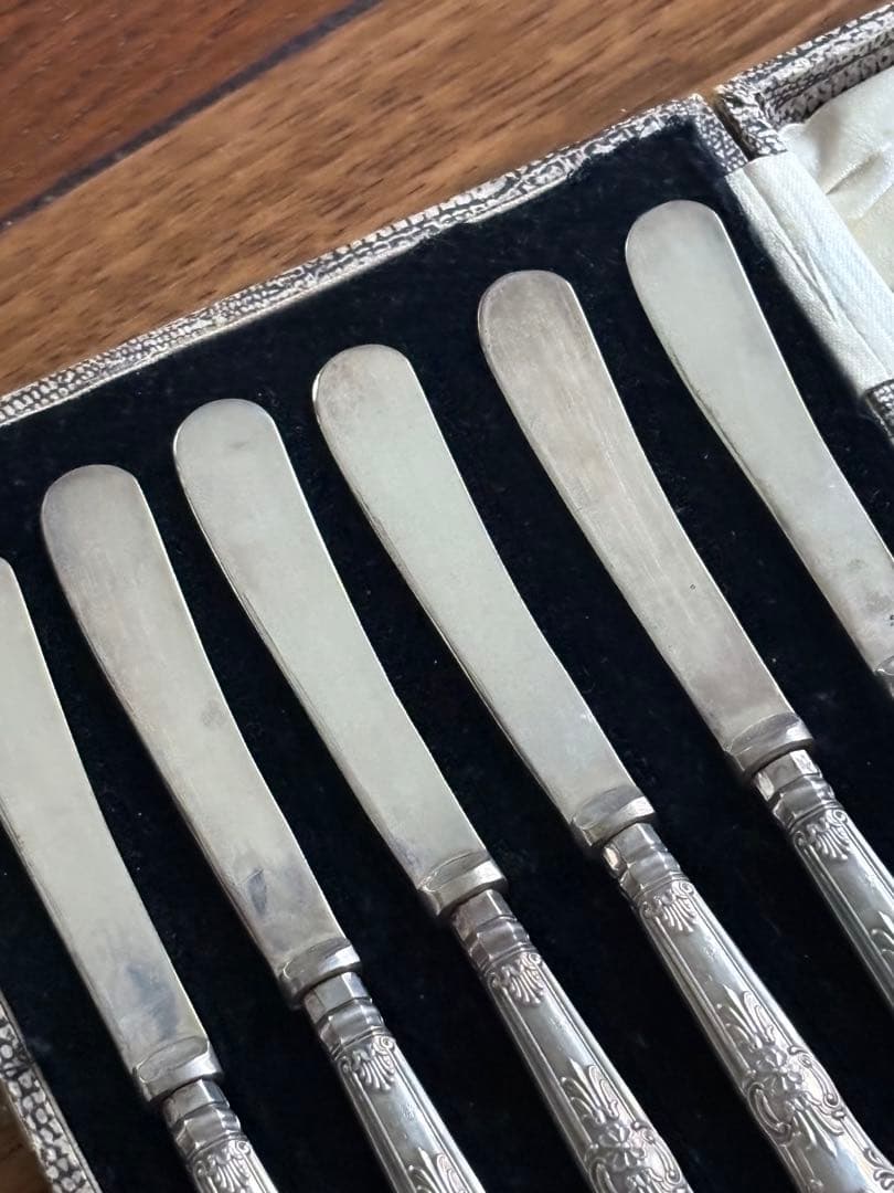 イギリスアンティーク 純銀製バターナイフ6本セットボックス付