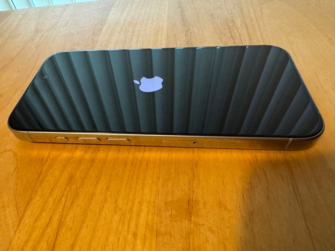 iPhone 15 Pro 128GB ナチュラルチタニウム SIMフリー