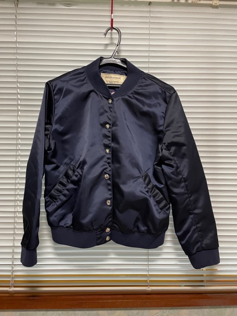 メゾンキツネ（MAISON KITSUNE）のスタジャン