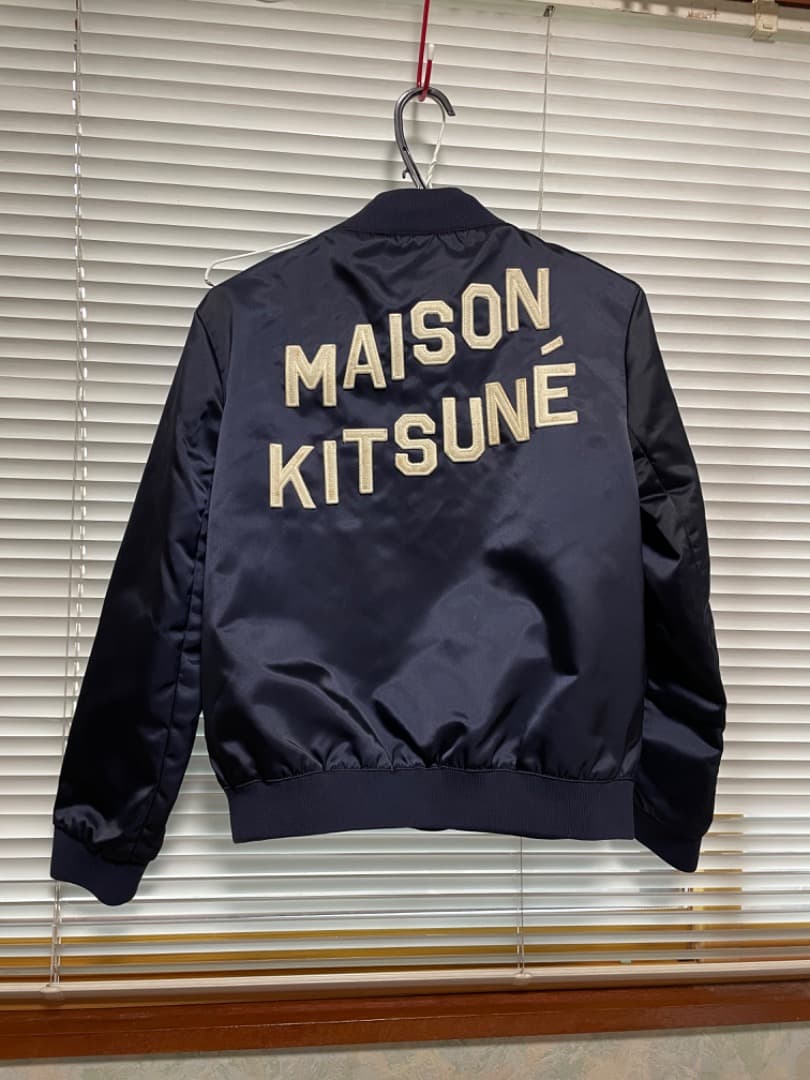 メゾンキツネ（MAISON KITSUNE）のスタジャン