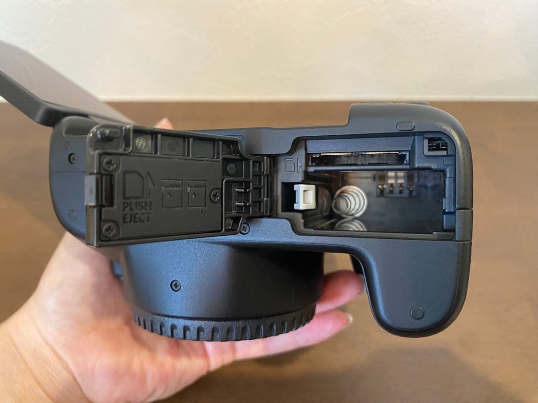 【Samuraiページ】Canon EOS Kiss X10 デジタル