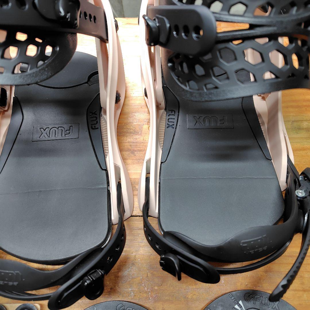 新品 FLUX フラックス EM XS 24-25 スノーボード ビンディング