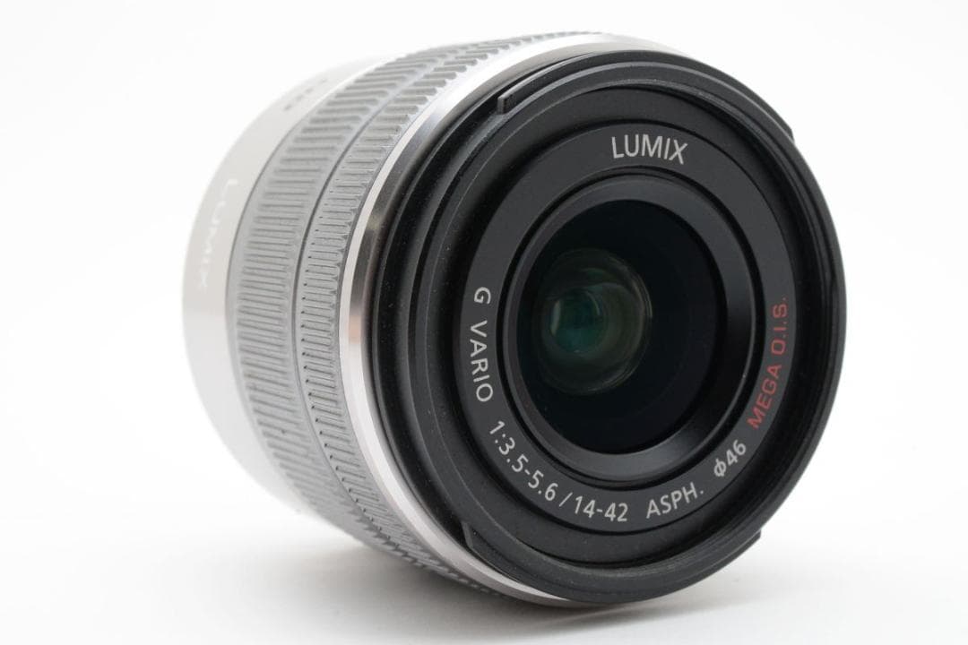 良品　Lumix G VARIO 14-42mm 3.5-5.6 II レンズ