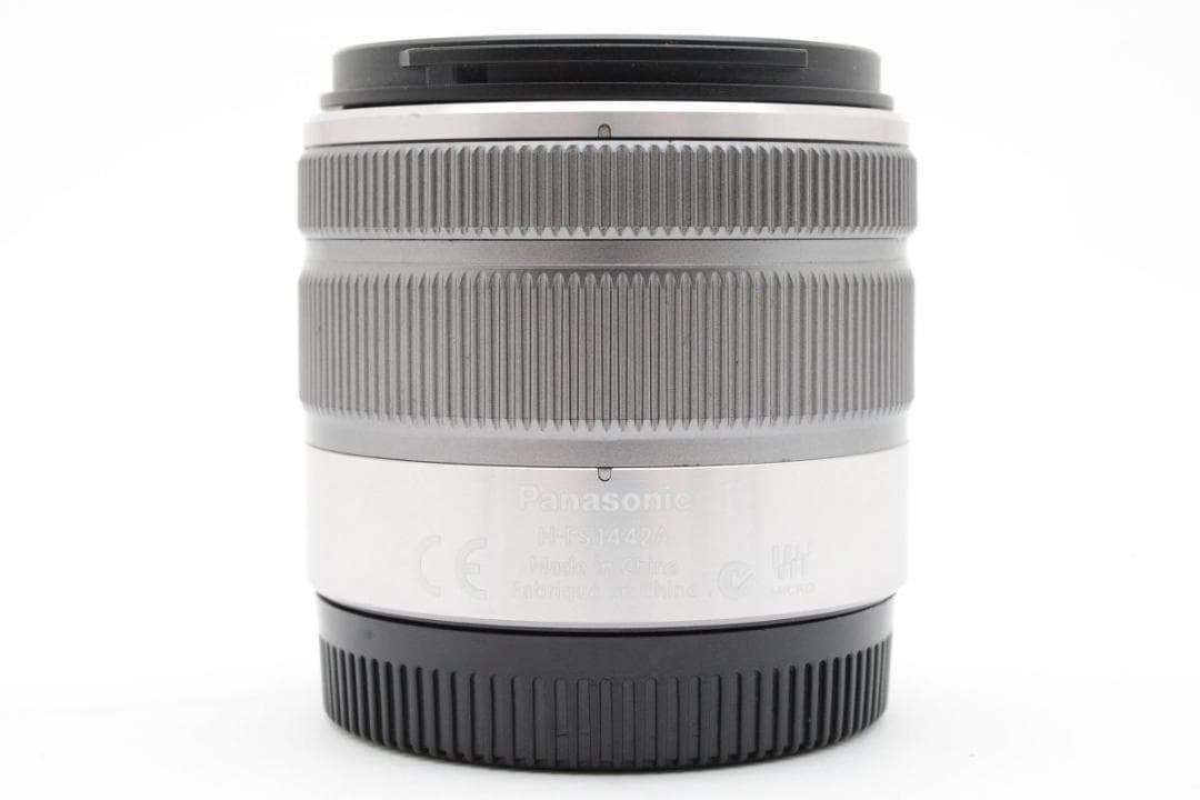 良品　Lumix G VARIO 14-42mm 3.5-5.6 II レンズ