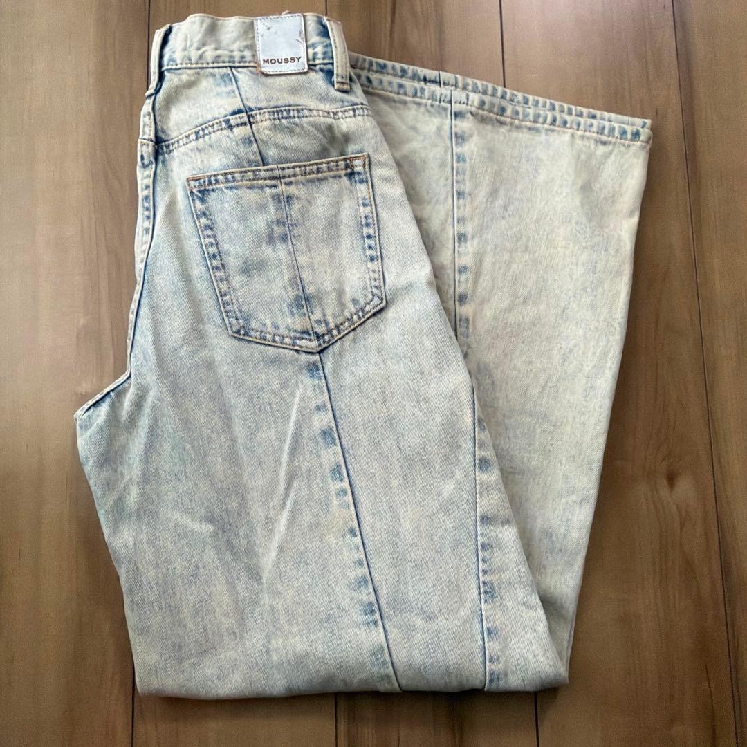 CURVED LINE CHEMICAL BAGGY moussy デニムパンツ