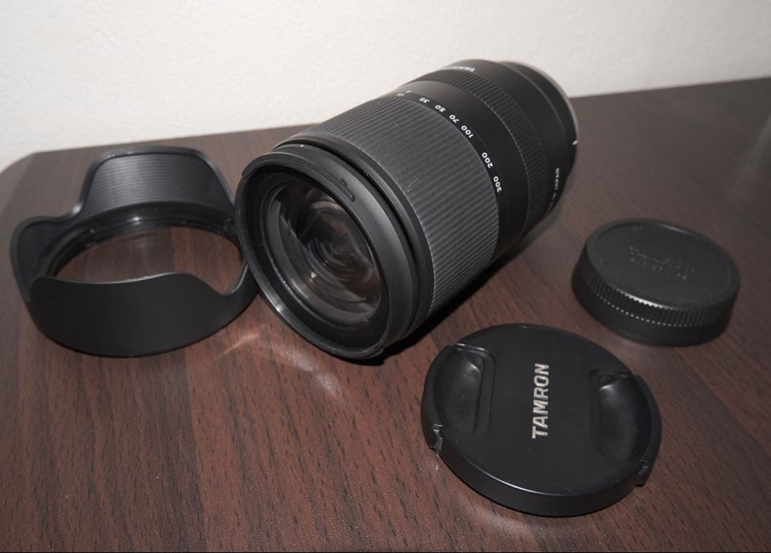 【美品】Tamron 18-300mm F3.5-6.3 ソニーEマウント