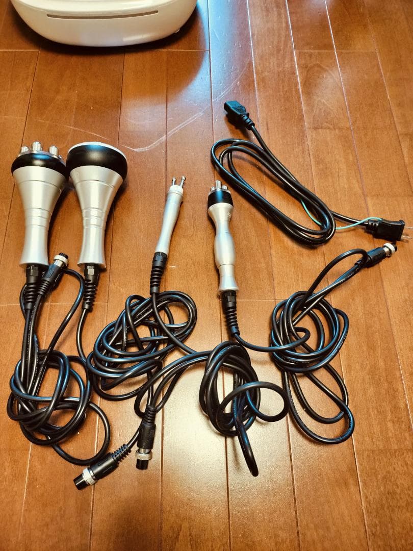 HYPER CELL SWORDキャビテーションラジオ波マシン