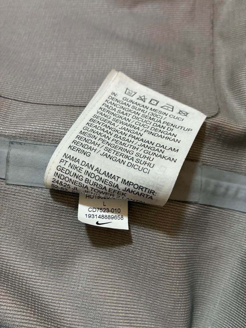 【美品】ナイキ　アンダーカバー　レイヤーフィッシュテイルパーカー　コラボ　コート