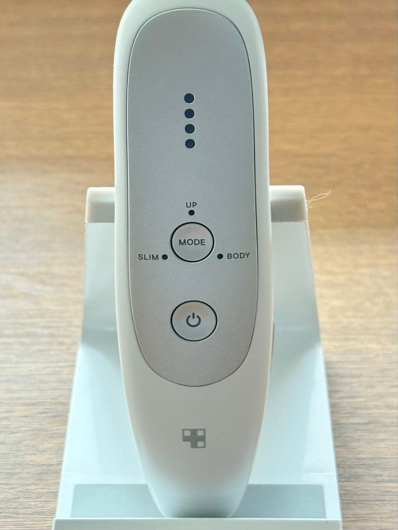 MEDICUBE AGE-R Derma EMS Shot (エージアール）