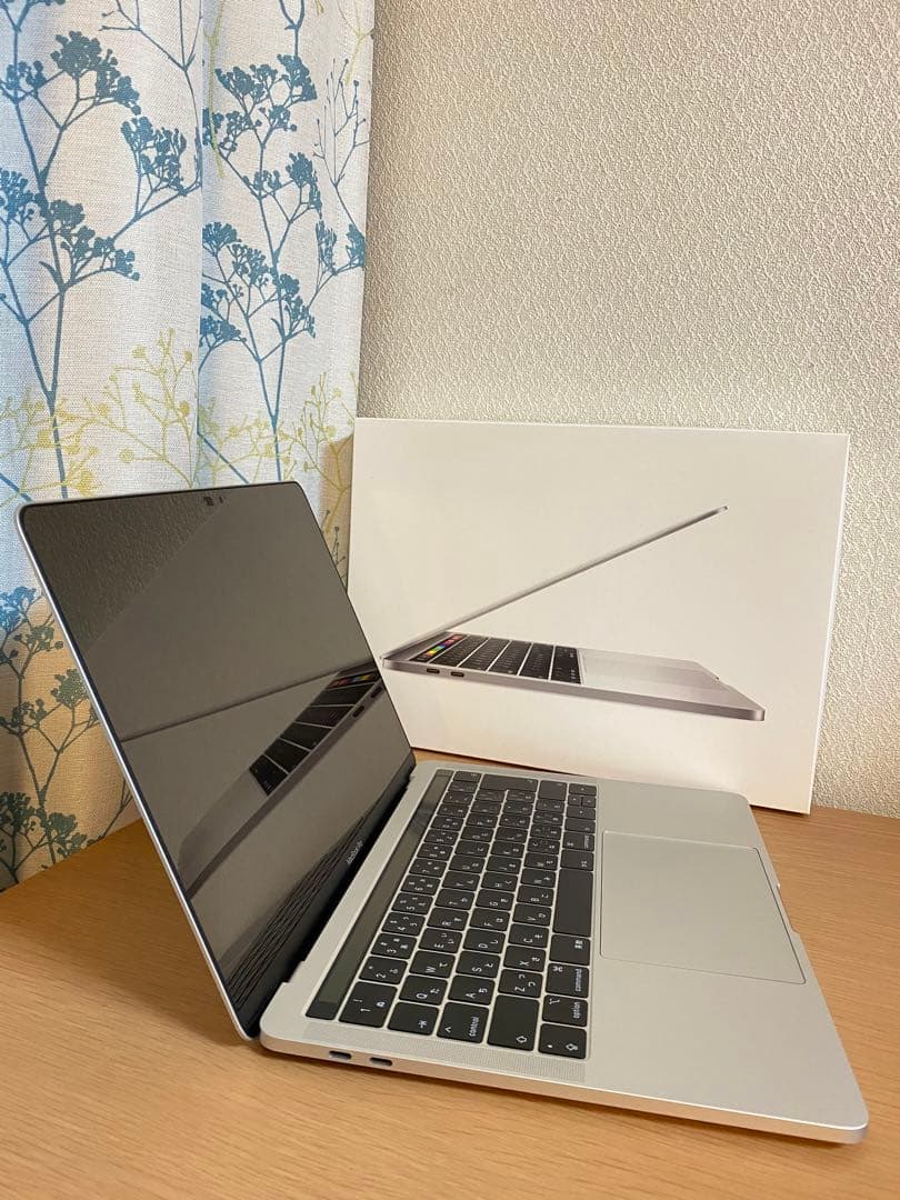 美品 MacBook Pro 13インチ 16GB/512GB タッチパネル