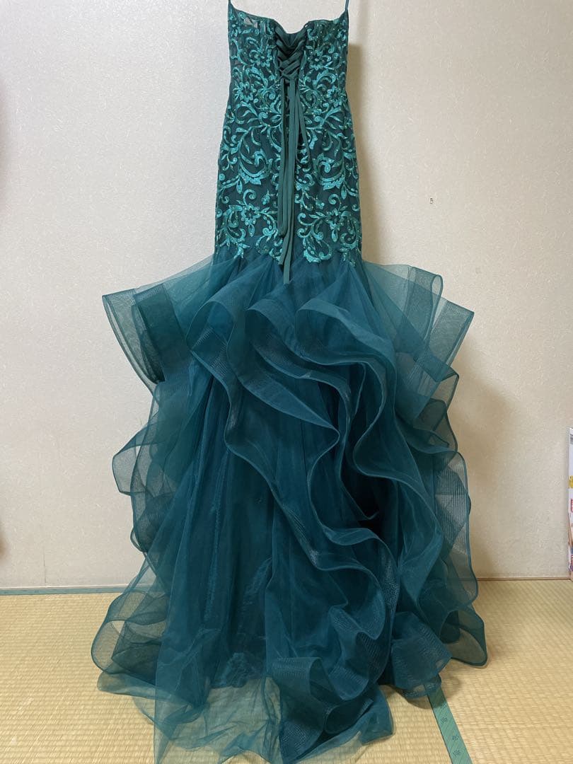 ドレス　コンテスト　舞台