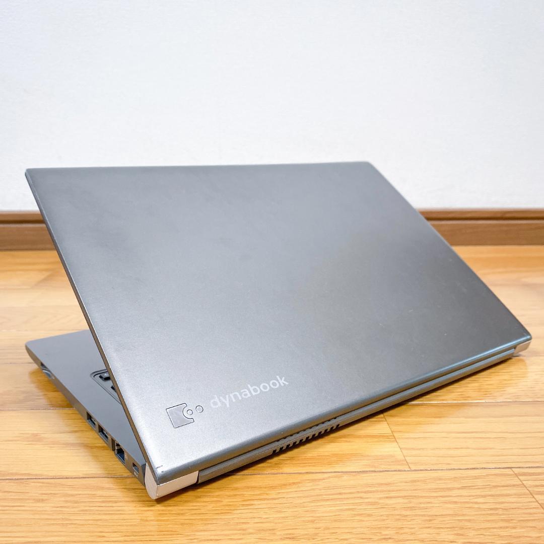 Hana Chan✨東芝 最新Win11 i5 SSD バッテリー カメラ