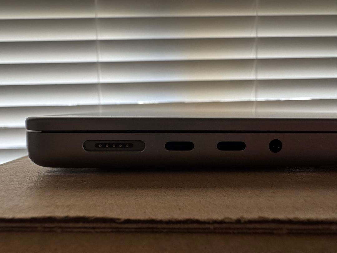 じゅん MacBook Pro M1 pro