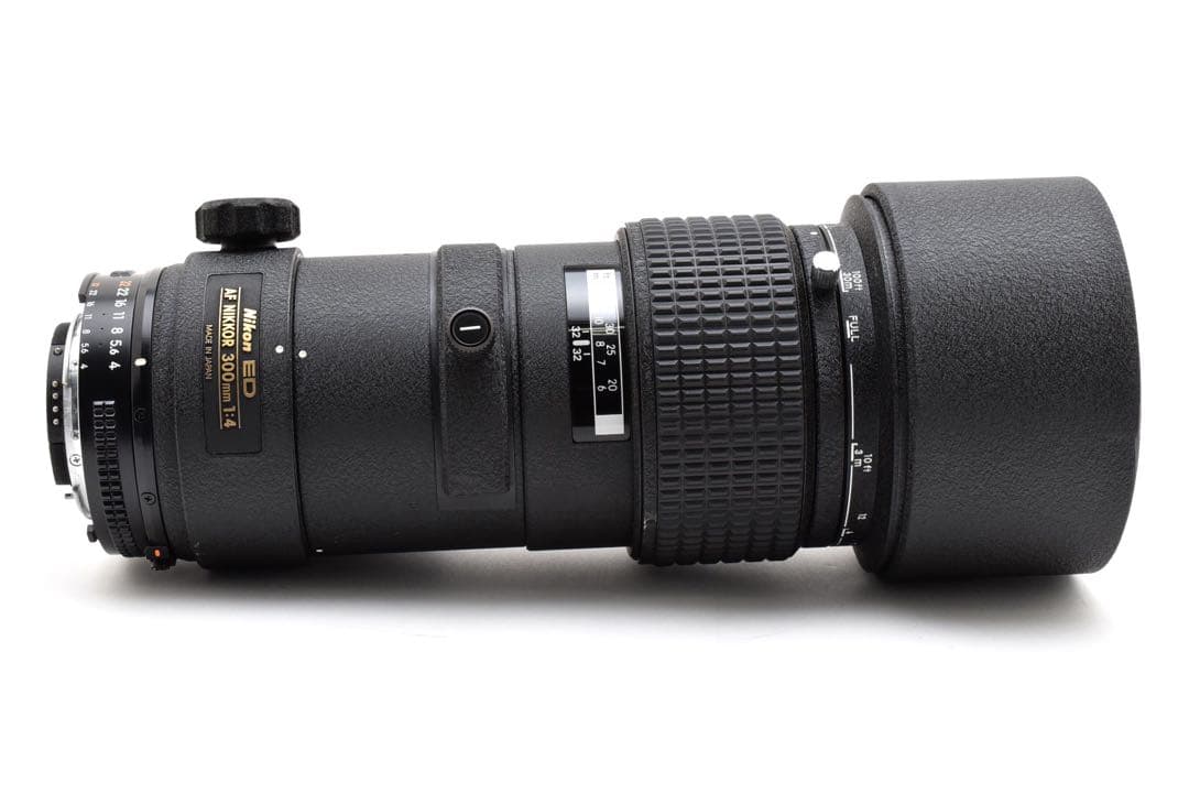 Nikon AF Nikkor 300mm F4 ED 大口径単焦点レンズ