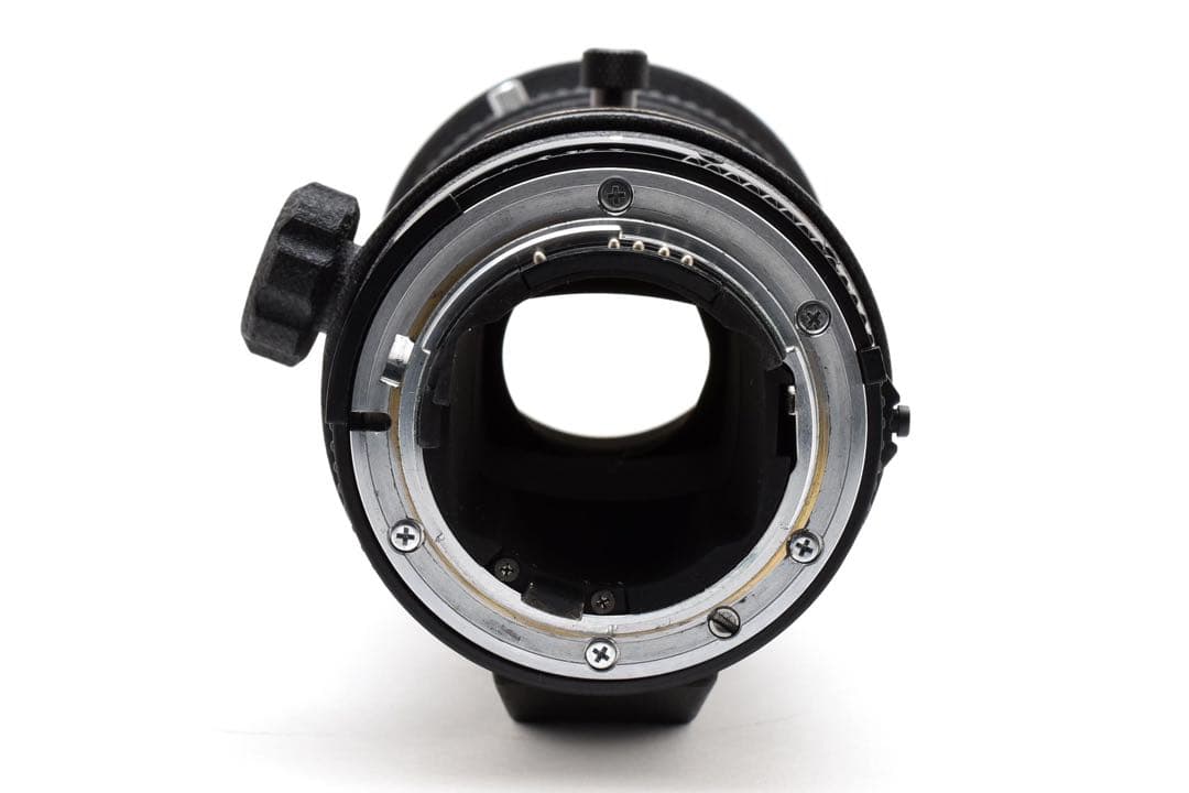 Nikon AF Nikkor 300mm F4 ED 大口径単焦点レンズ