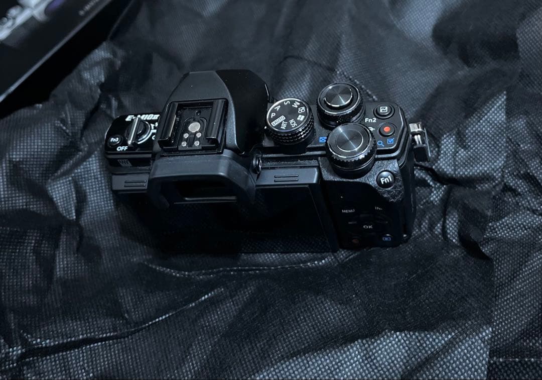 OLYMPUS OM-D E-M10 MarkⅡダブルズームキット