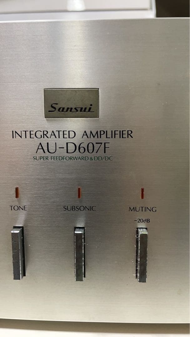 サンスイ　AU-D607F プリメインアンプ　シルバー　動作品