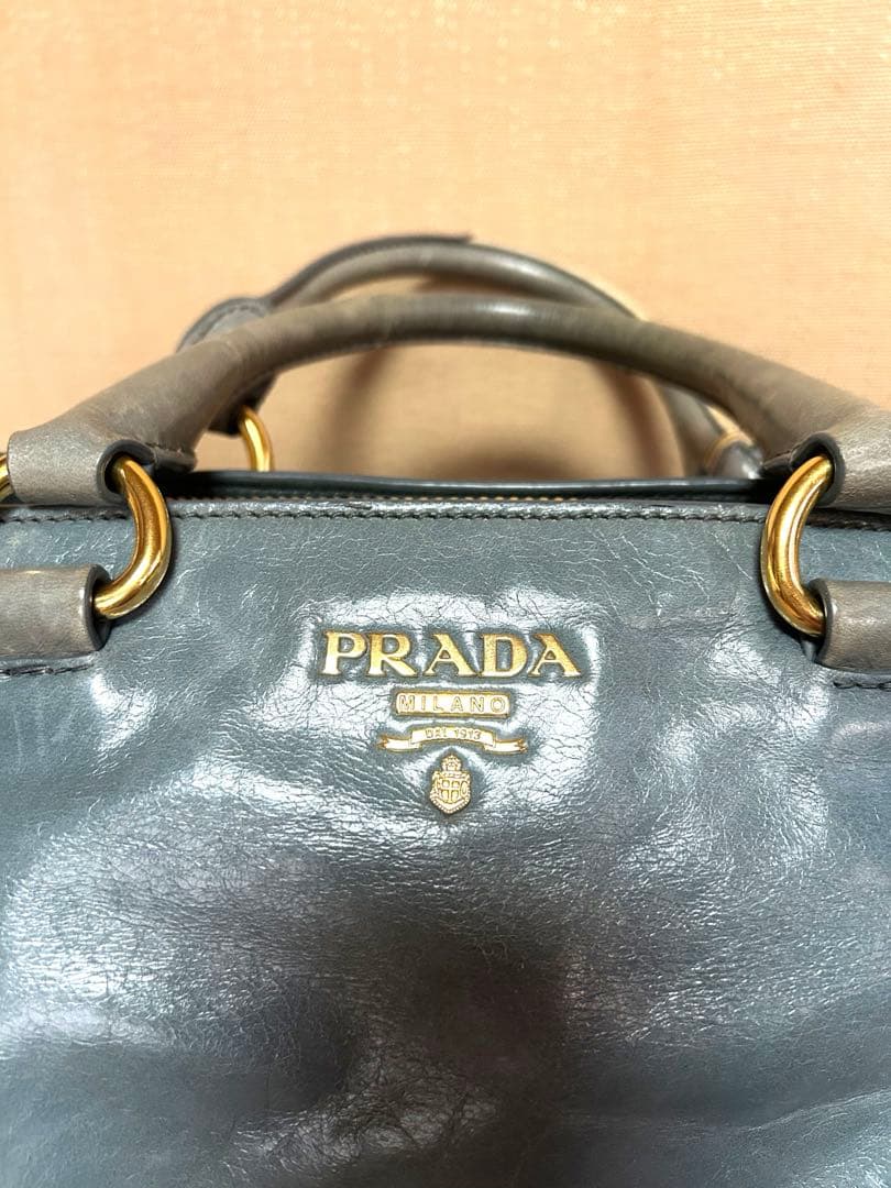 最終値下げ！！PRADA ブルーグレー レザーバッグ