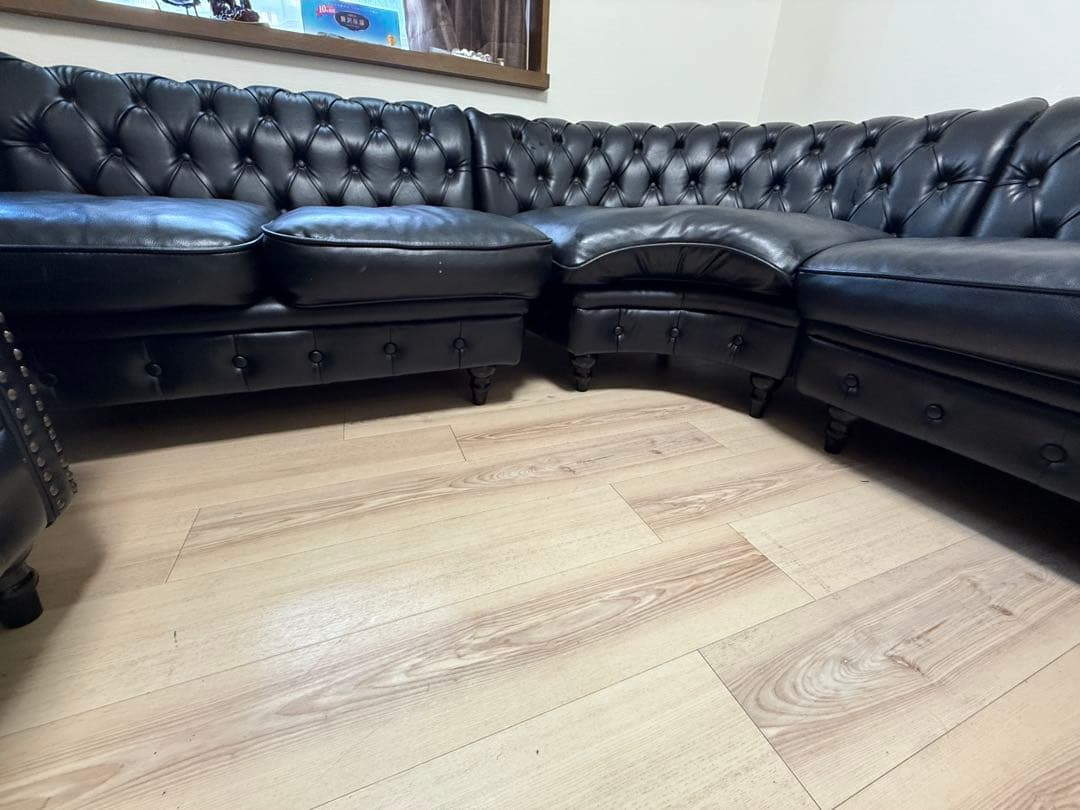 ブラック レザー チェスターフィールド コーナーソファ